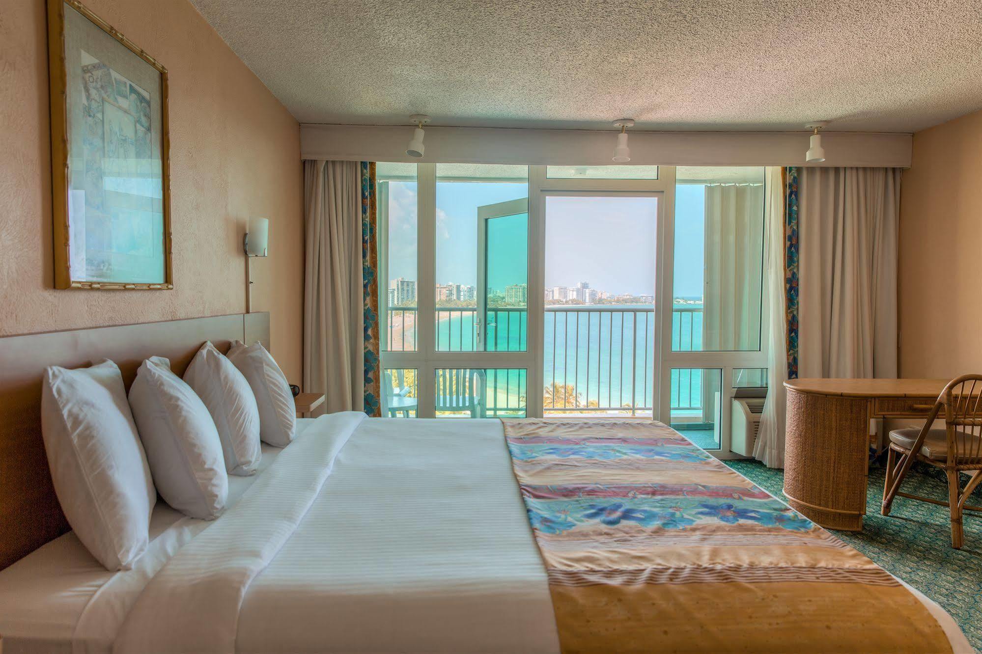 Mare St. Clair Hotel Сан Хуан Екстериор снимка
